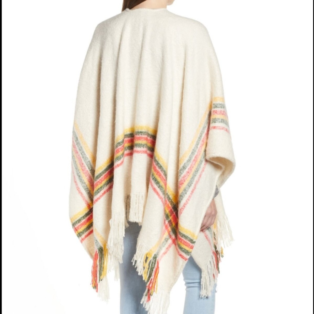 NWT FREE PEOPLE STRIPE FRINGE RUANA - Picture 2 of 2